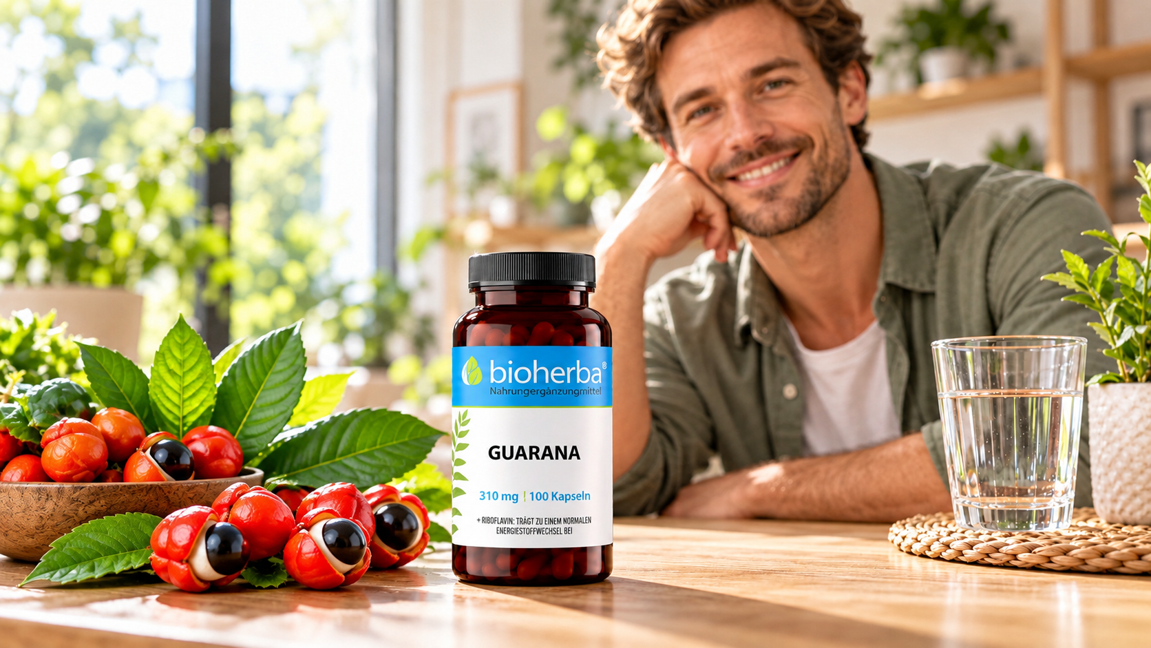 Bioherba Brennnessel Extrakt 250 mg mit Eisen &ndash; 100 Kapseln auf einem Tisch mit Brennnesselbl&auml;ttern und einem Mann im Hintergrund